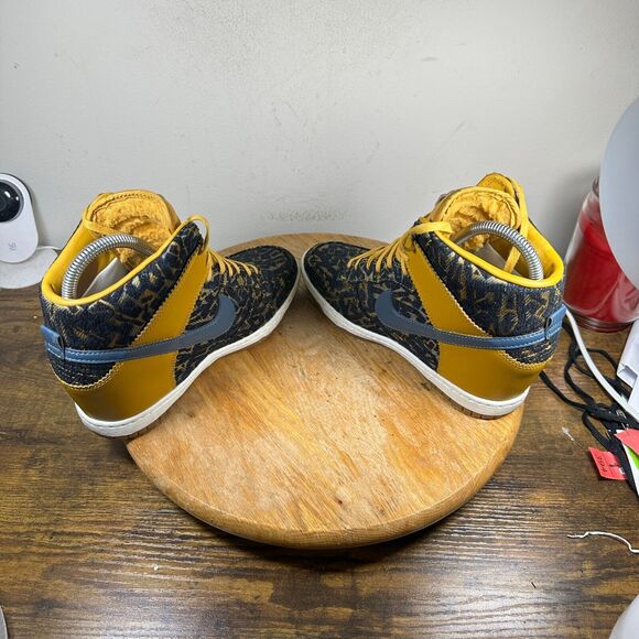 Nike Dunk Sky Hi‎ Premium Gold Suede Women's Size 8.5 Shoes Sneakers 585560-700 - Picture 5 of 9